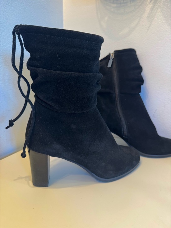 Blondo Black Suede Slouch Block Heel Ankle Boots - Picture 2 of 9